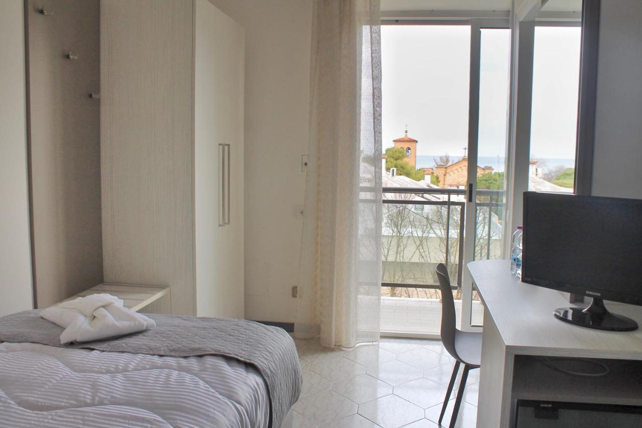 Hotel Maestri Riccione Zewnętrze zdjęcie