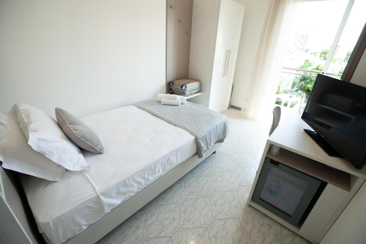 Hotel Maestri Riccione Zewnętrze zdjęcie