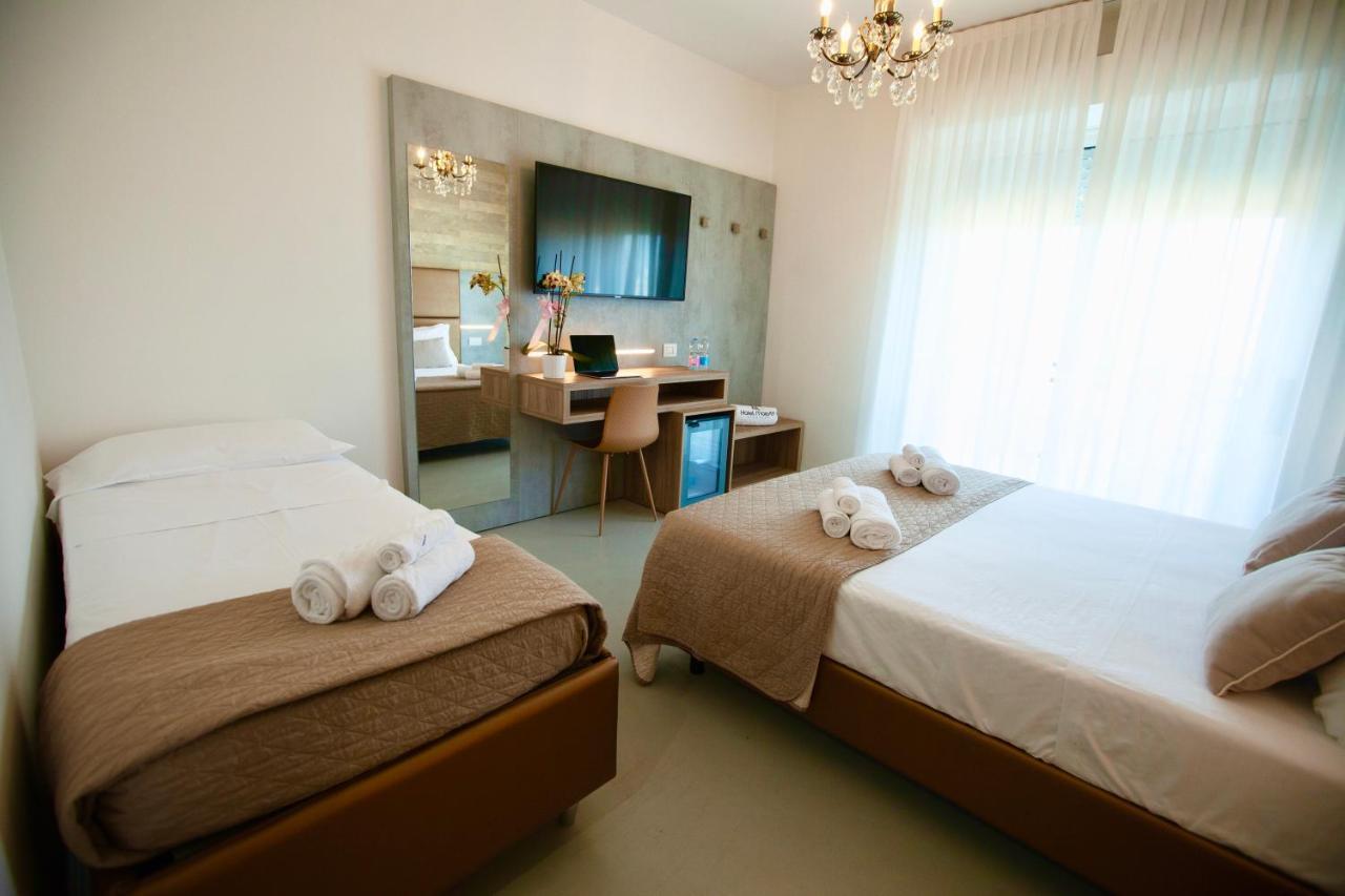 Hotel Maestri Riccione Zewnętrze zdjęcie